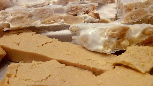 How to Make Turron de Alicante y Jijona