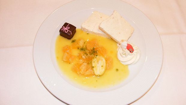 How to Make Frozen Apricot Parfait With Orange Sauce