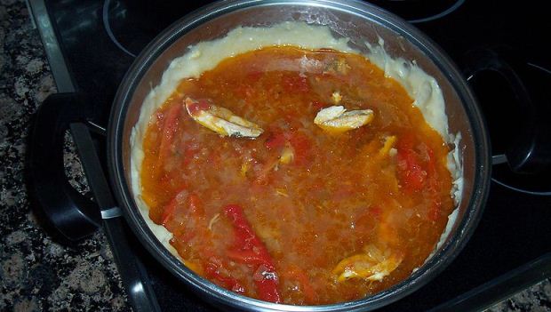 How to Cook Gachas In Tomato Sauce