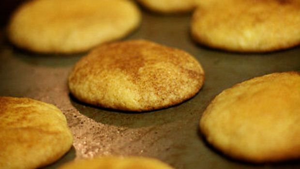 How to Bake Snickerdoodle Cookies