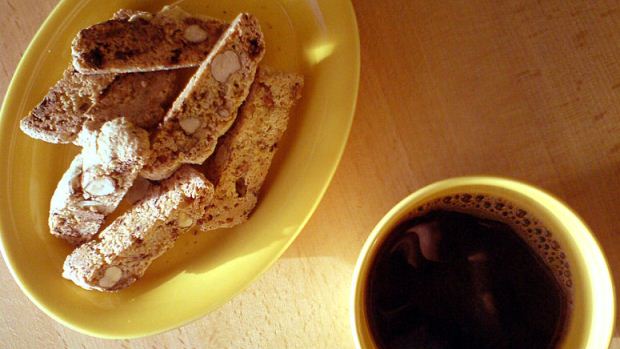 How to Bake Biscotti with Mocha Dipping Sauce