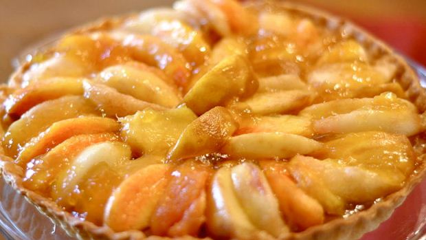 How to Bake Peach Frangipane