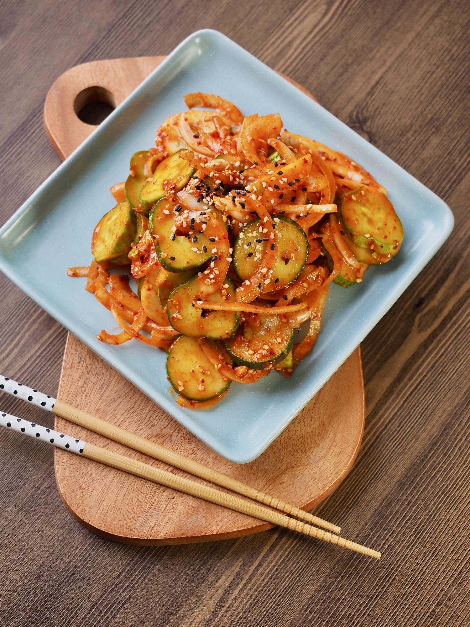 Korean spicy cucumber salad recipe